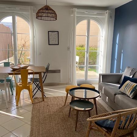 Apartment 2 Bedroomed Near Disneyland Paris With Garden Parking At Serris Bagian luar foto